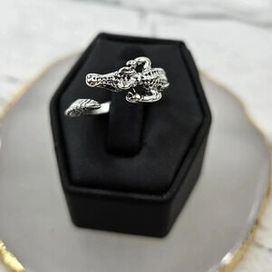 Alligator Hugs Adjustable Fashion Ring A1 x3